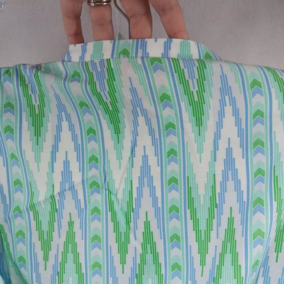 NWT/Bag Emily McCarthy Loli Top Blouse SZ XS Zig Zag Pattern Buttons $180 MSRP - Picture 13 of 14